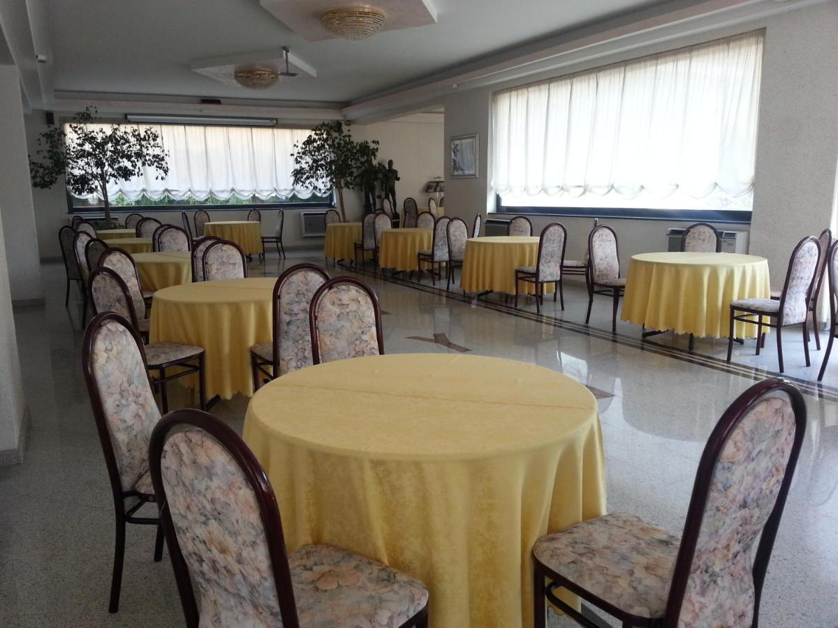 Hotel Capys Capua Luaran gambar
